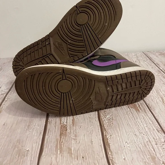 Nike Air Jordan Men's High-Top Sneakers - Purple, Black and Brown US 9.5 43 EURO - Picture 4 of 5